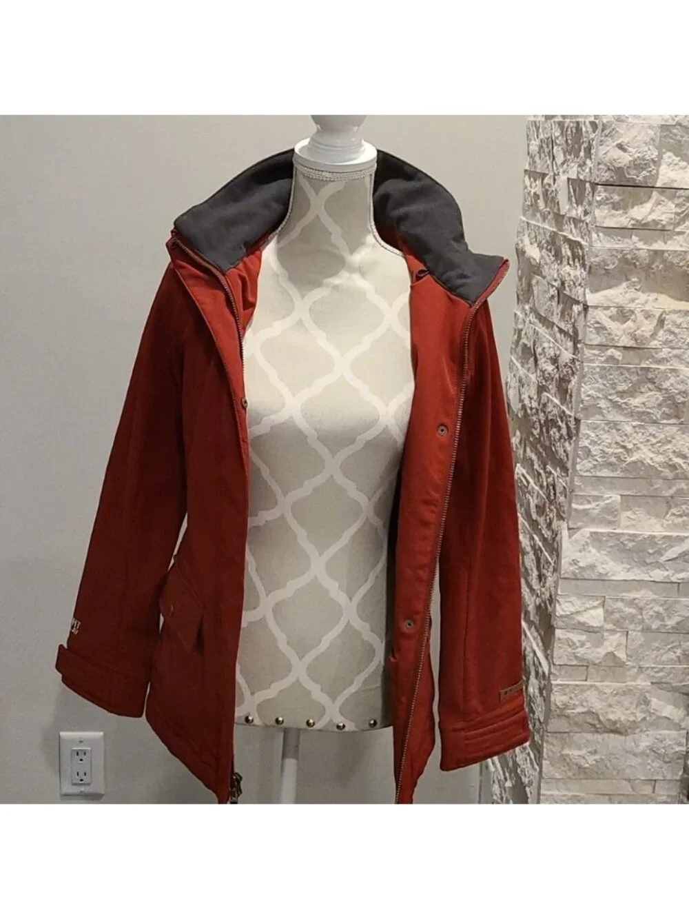 Roots soft shell jacket with removable hood